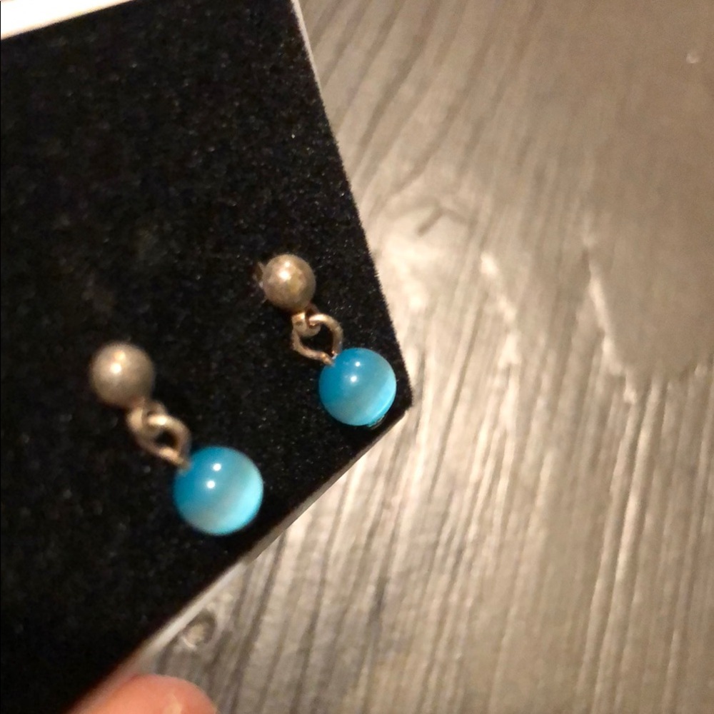 Elegant Blue Drop Earrings - Picture 2 of 3